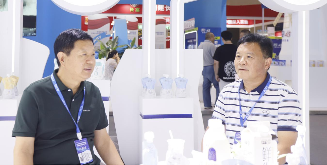 啟航新征程 點亮新賽道丨花花牛乳業(yè)集團參加第十四屆中國奶業(yè)大會暨D20峰會，榮獲“中國乳制品生產(chǎn)企業(yè)現(xiàn)代化等級5A級”評定殊榮