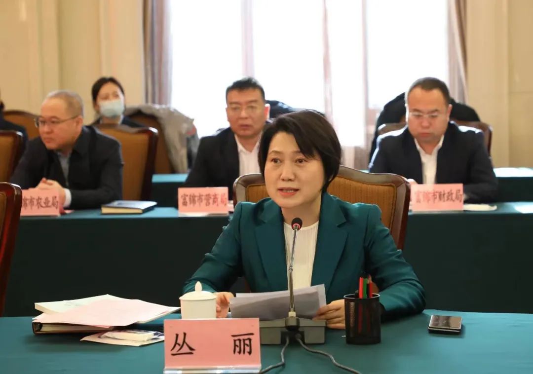 產(chǎn)業(yè)聯(lián)動促發(fā)展 合作共贏創(chuàng)未來 | 佳木斯市政府、富錦市政府與花花牛乳業(yè)集團正式簽署戰(zhàn)略合作協(xié)議