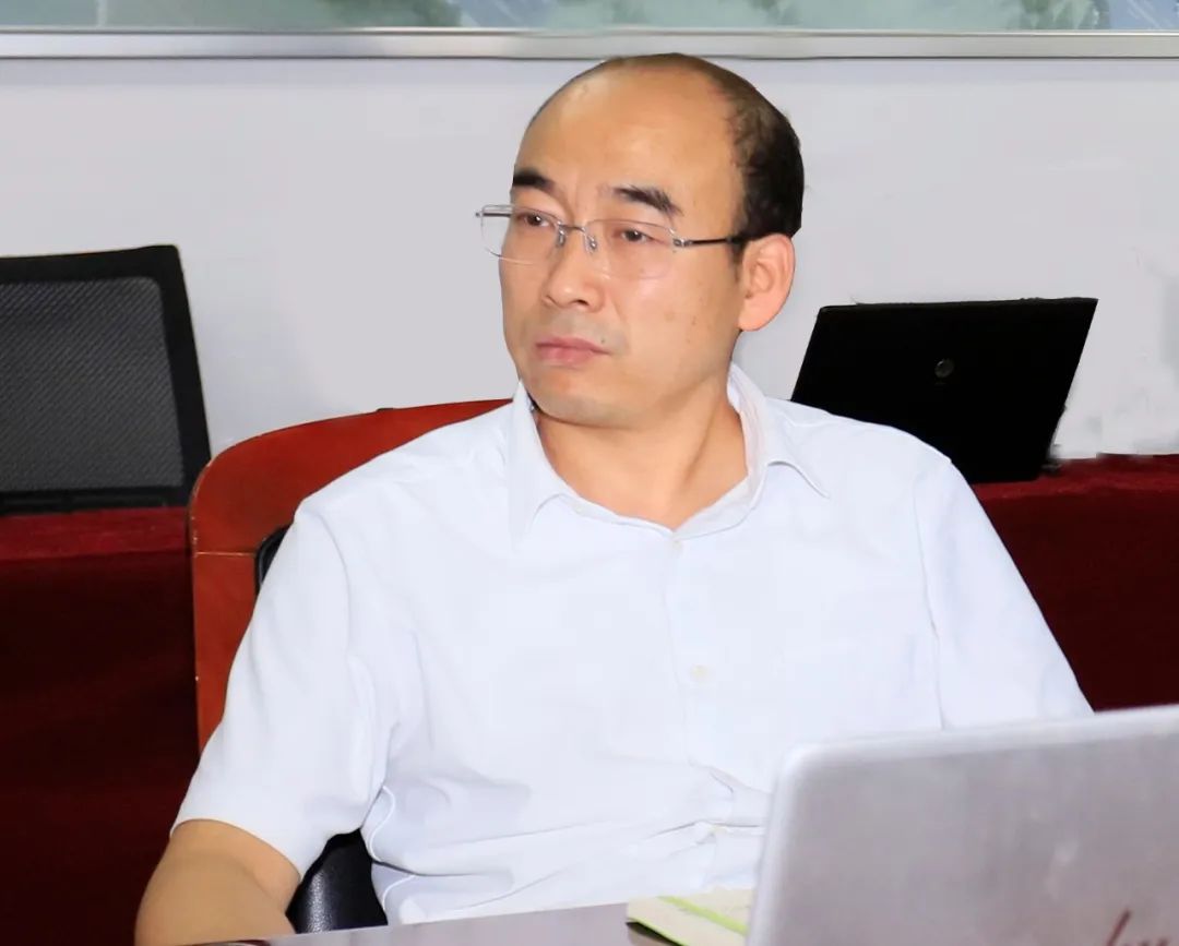 花花牛乳業(yè)集團(tuán)召開10月份營(yíng)銷工作會(huì)議