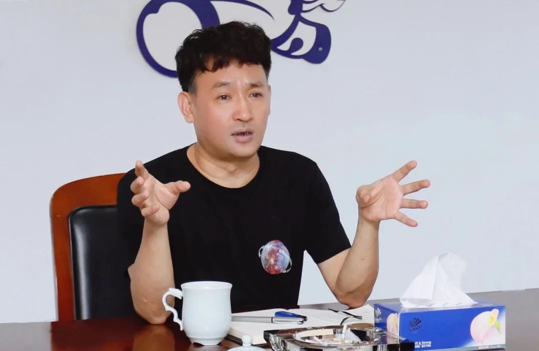 凝心聚力·贏創(chuàng)未來 | 花花牛乳業(yè)集團召開營銷、養(yǎng)殖及飼料經(jīng)營工作會議