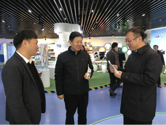 寧夏回族自治區(qū)農(nóng)業(yè)農(nóng)村廳黨組書記、廳長王剛一行蒞臨花花牛乳業(yè)集團調(diào)研