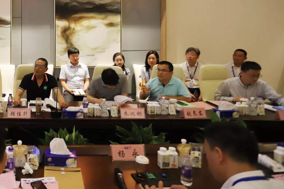 河南首家！花花牛乳業(yè)集團(tuán)通過優(yōu)質(zhì)乳工程驗(yàn)收