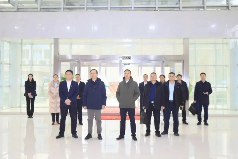 省政府國(guó)資委黨委書記、主任李濤一行到花花牛乳業(yè)集團(tuán)調(diào)研