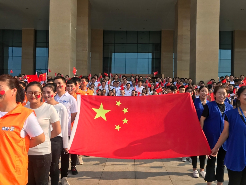 花花牛 唱紅歌 祝福我的國?。。? />
			</div>
		<div   id=